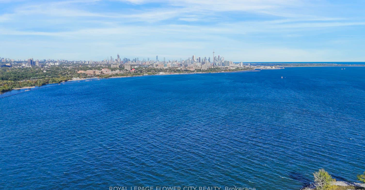 PH404-38 Annie Craig Drive, Toronto, ON, M8V 0G9 - 2