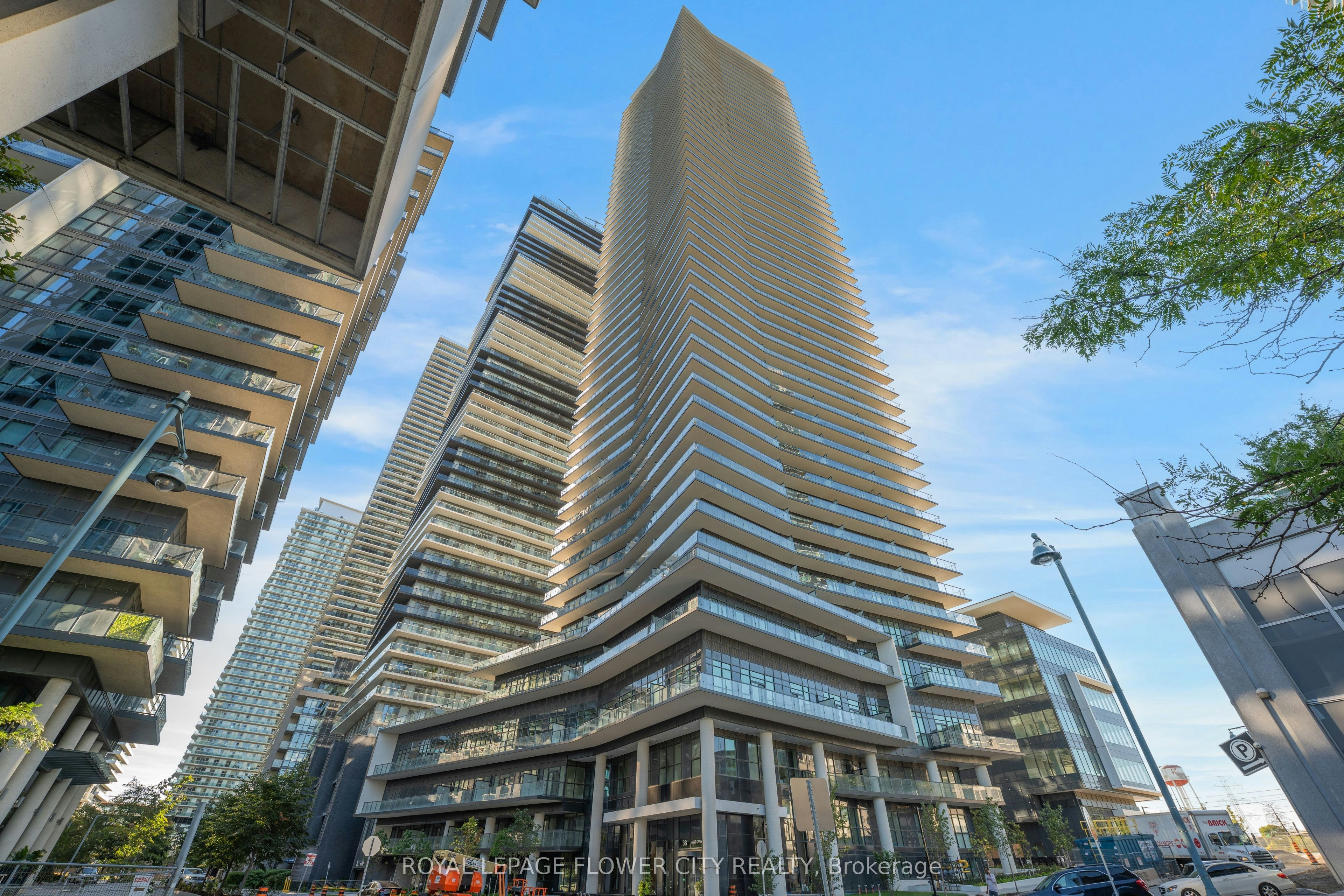 PH404-38 Annie Craig Drive, Toronto, ON, M8V 0G9 - 4