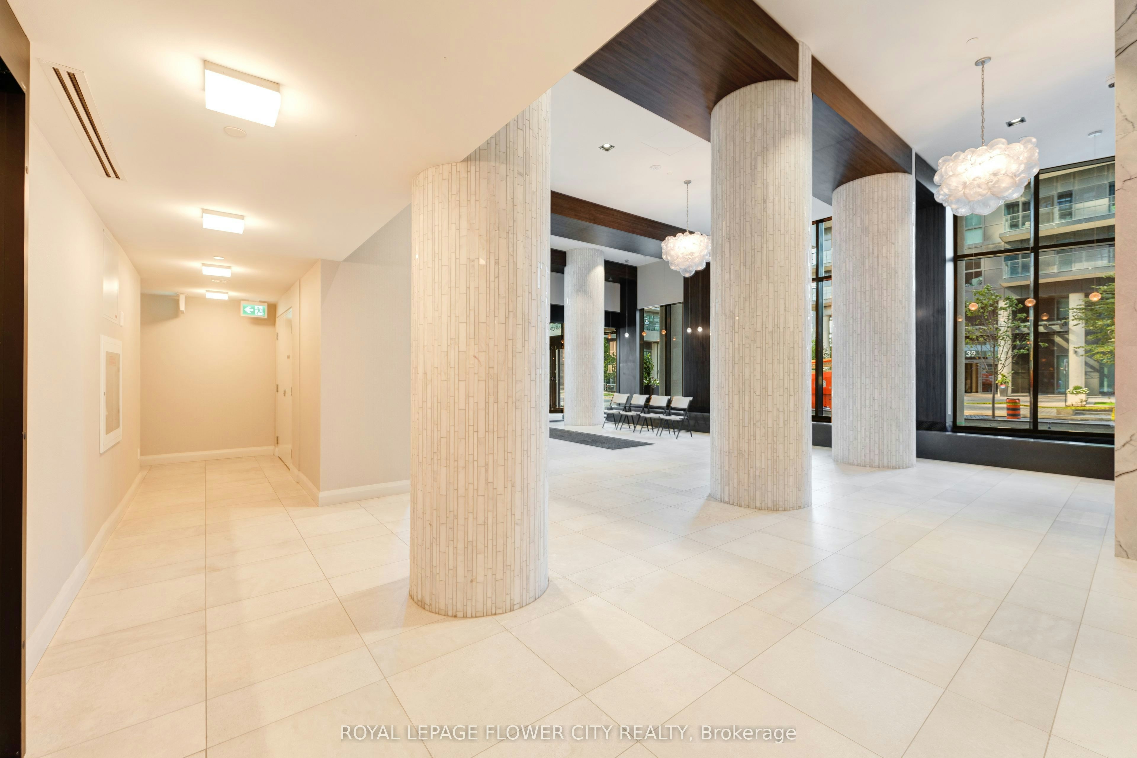 PH404-38 Annie Craig Drive, Toronto, ON, M8V 0G9 - 7