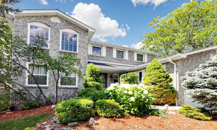 2 Manor Place