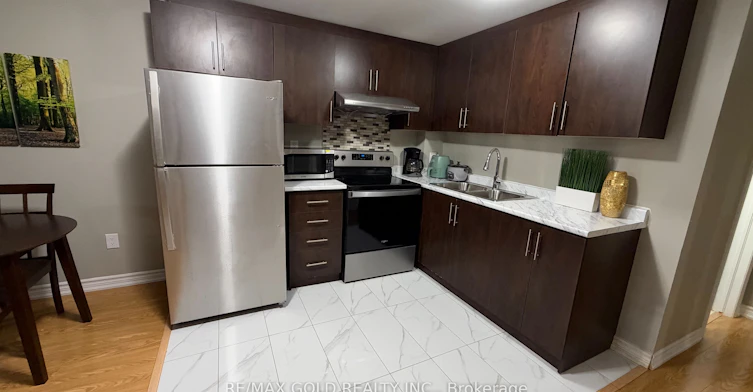 BSMT-3815 Althorpe Circle, Mississauga, ON, L5N 7G3 - 3