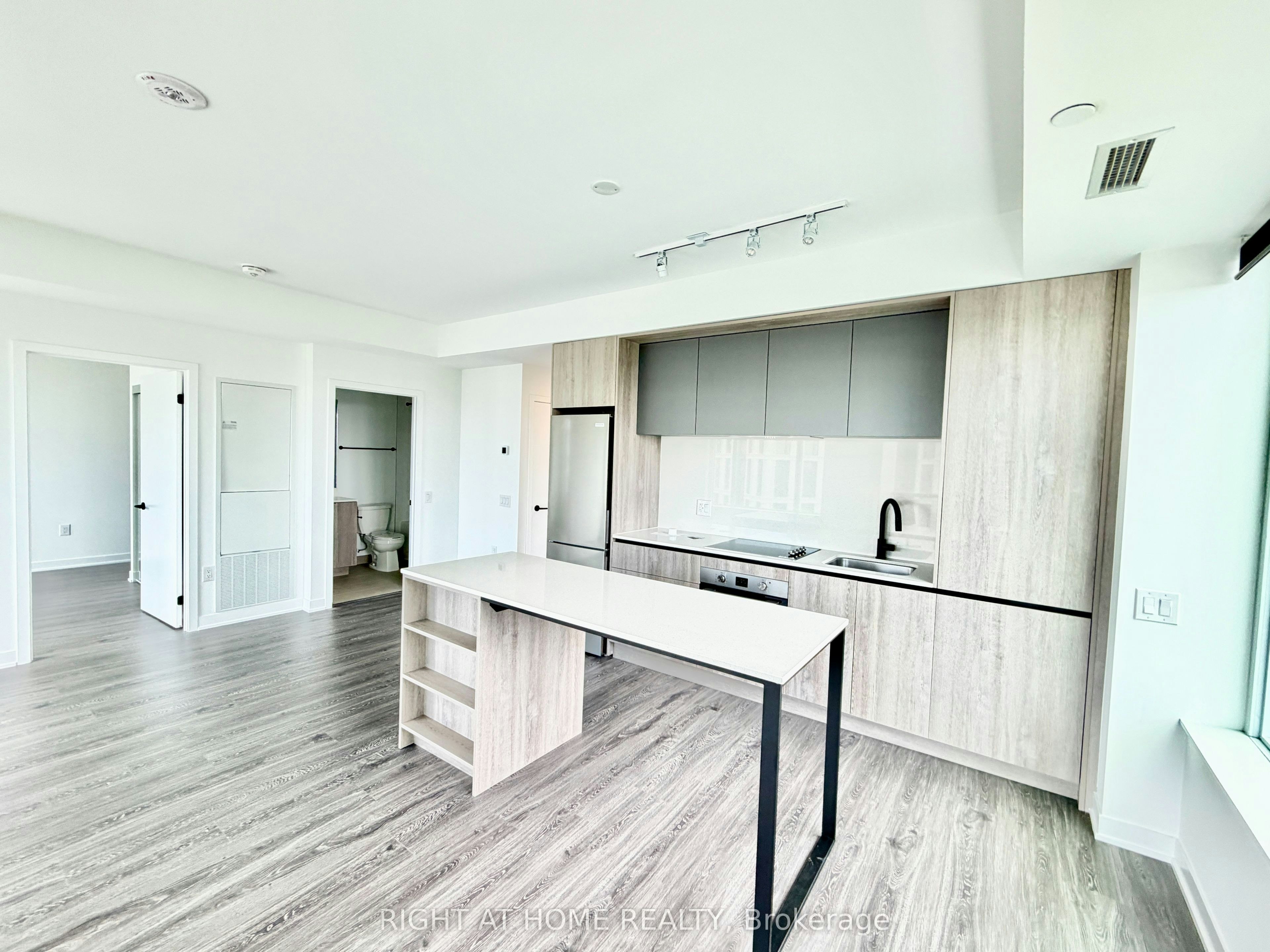 1011-2495 Eglinton Avenue W, Mississauga, ON, L5M 2T2 - 8
