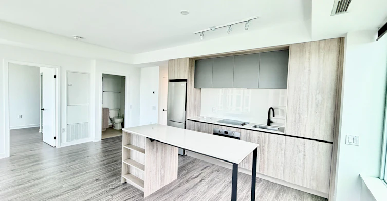 1011-2495 Eglinton Avenue W, Mississauga, ON, L5M 2T2 - 8