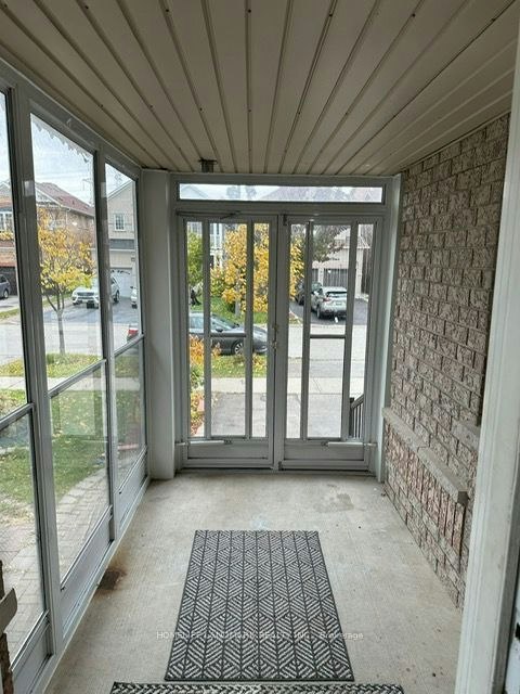 544 Matisse Place, Mississauga, ON, L5W 1M3 3