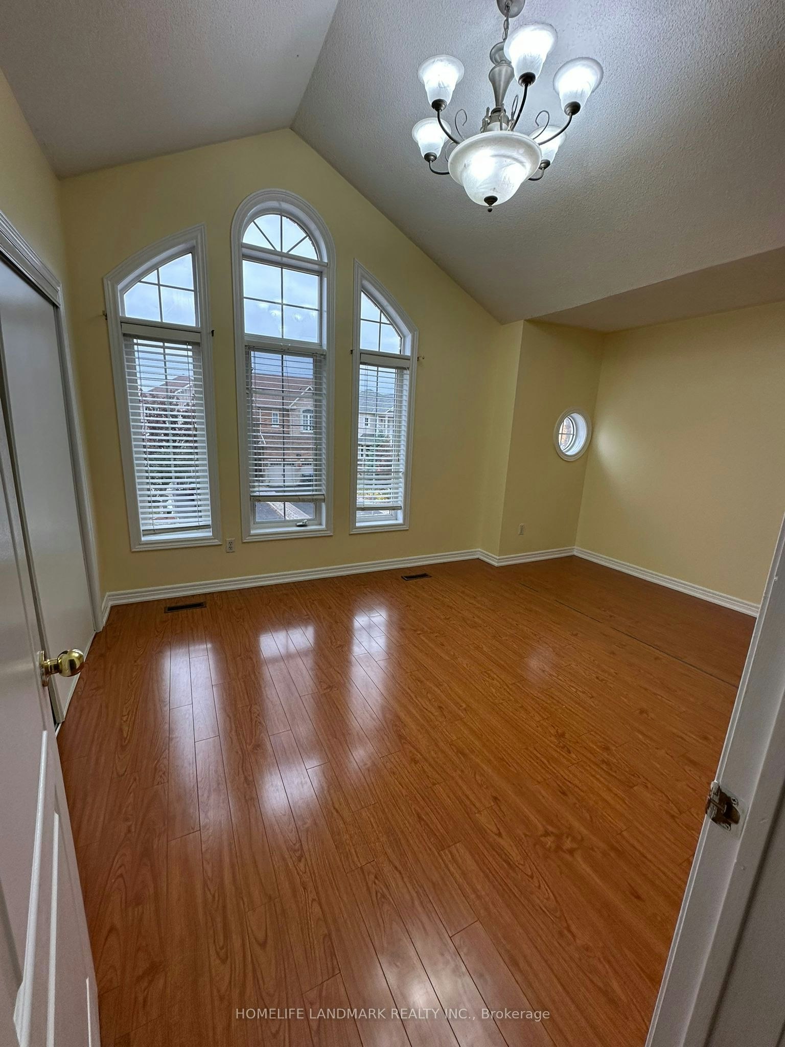 544 Matisse Place, Mississauga, ON, L5W 1M3 - 17