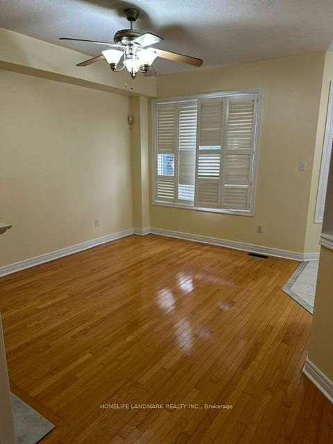 544 Matisse Place, Mississauga, ON, L5W 1M3 5