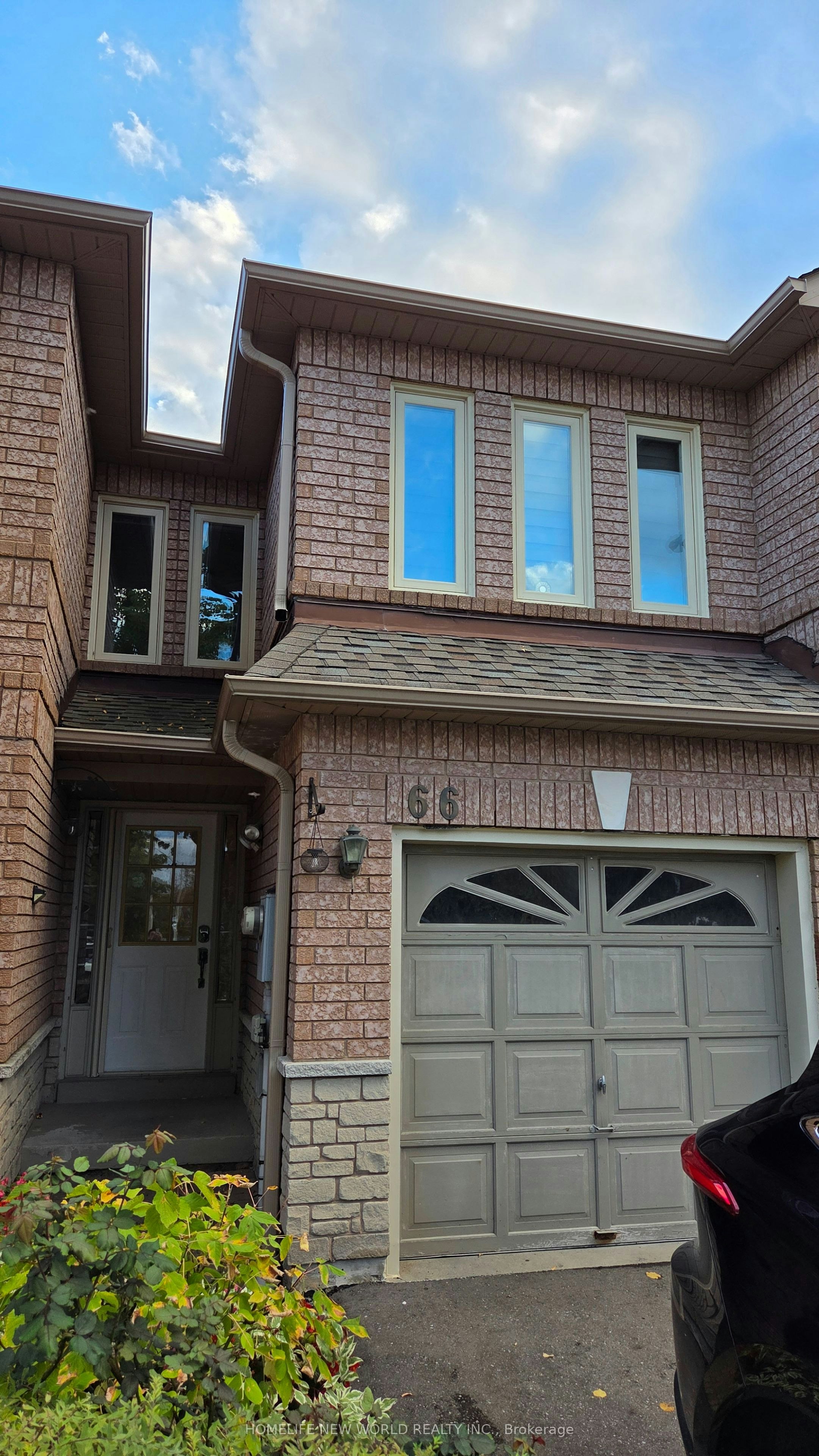 5420 Fallingbrook Drive, Mississauga, ON, L5V 2H6 - 2