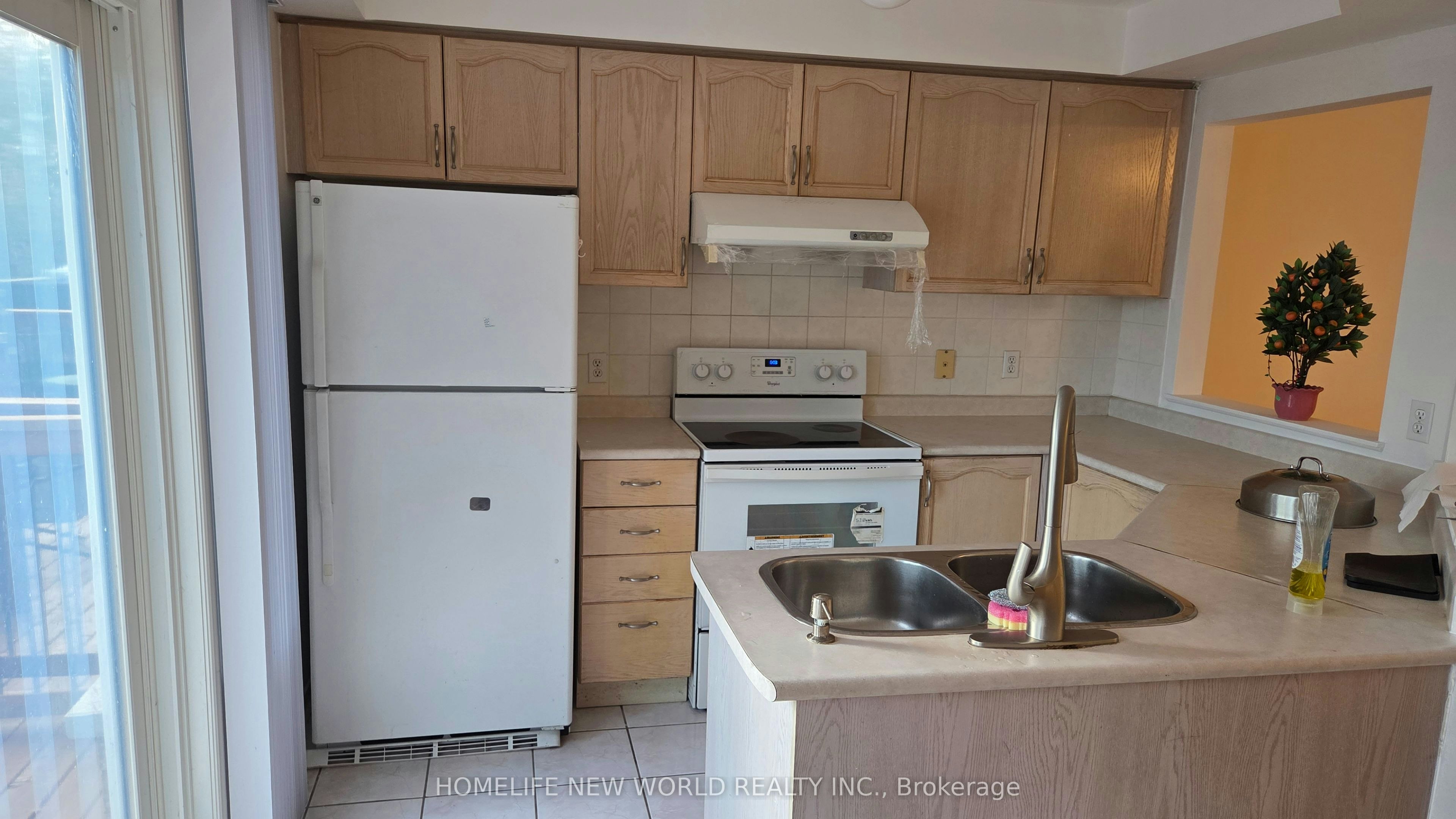 5420 Fallingbrook Drive, Mississauga, ON, L5V 2H6 - 7