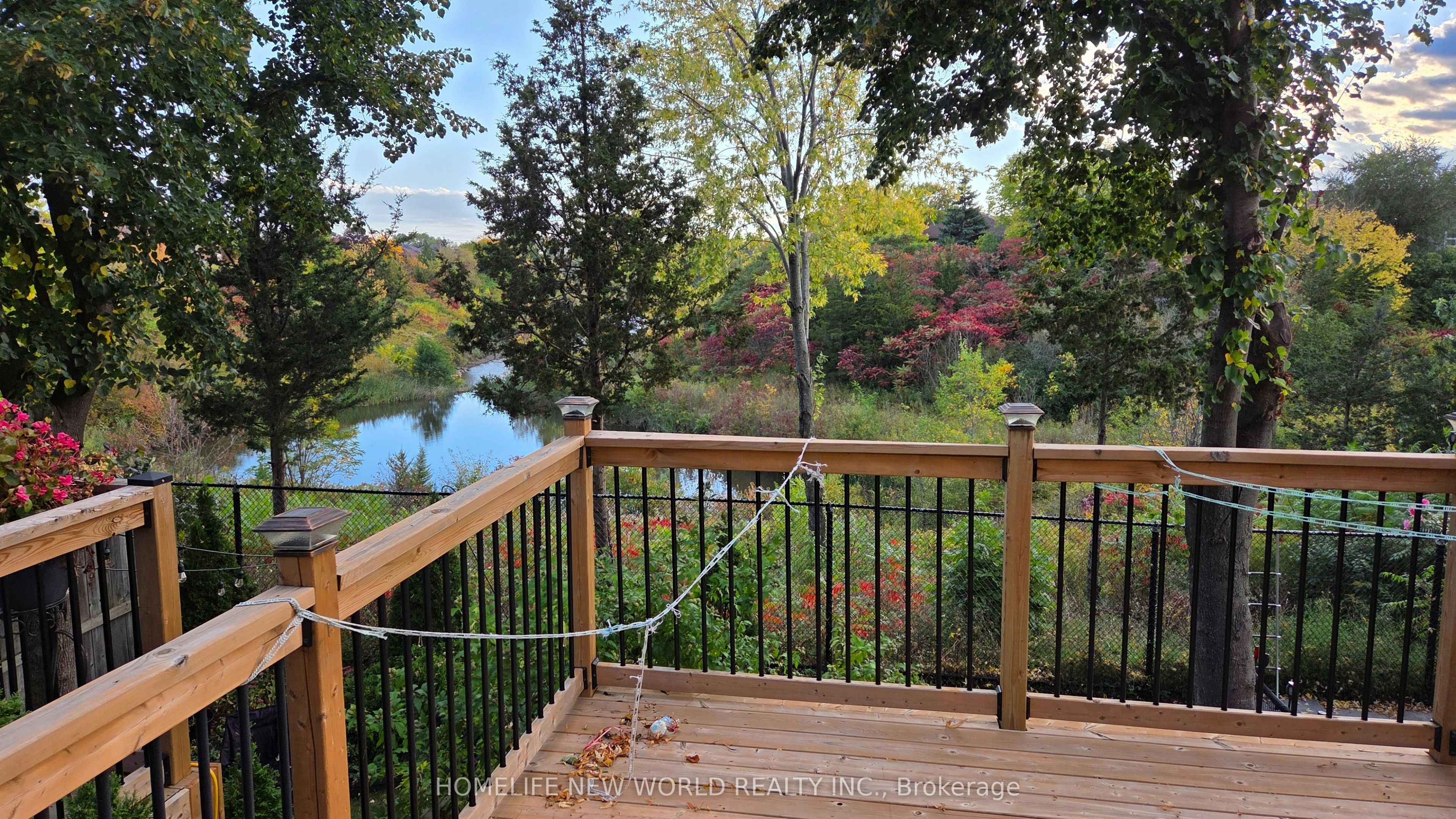 5420 Fallingbrook Drive, Mississauga, ON, L5V 2H6 - 9