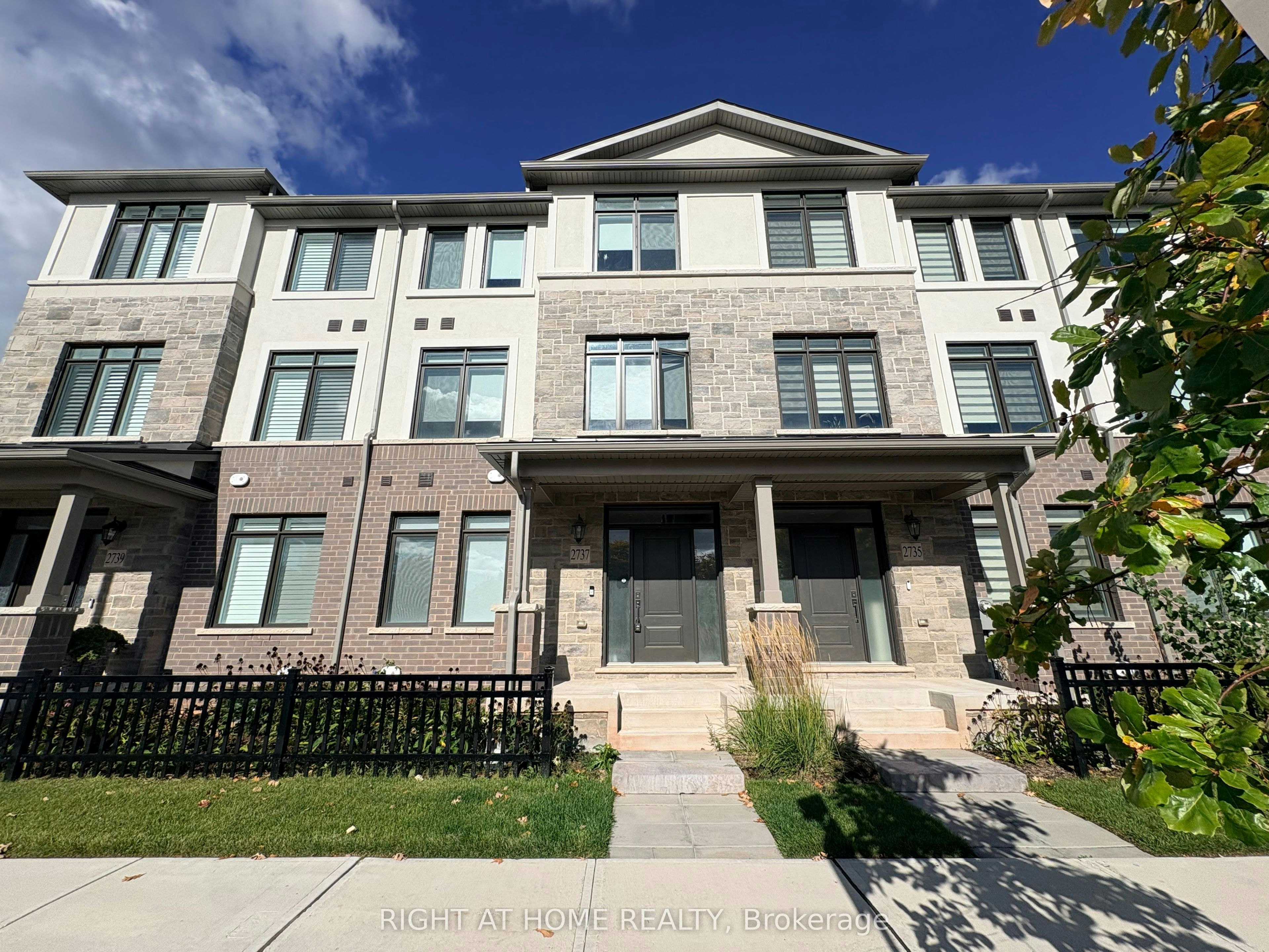 2737 Westoak Trails Boulevard, Oakville, ON, L6M 5T1