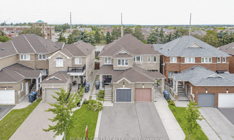36 Summerdale Crescent