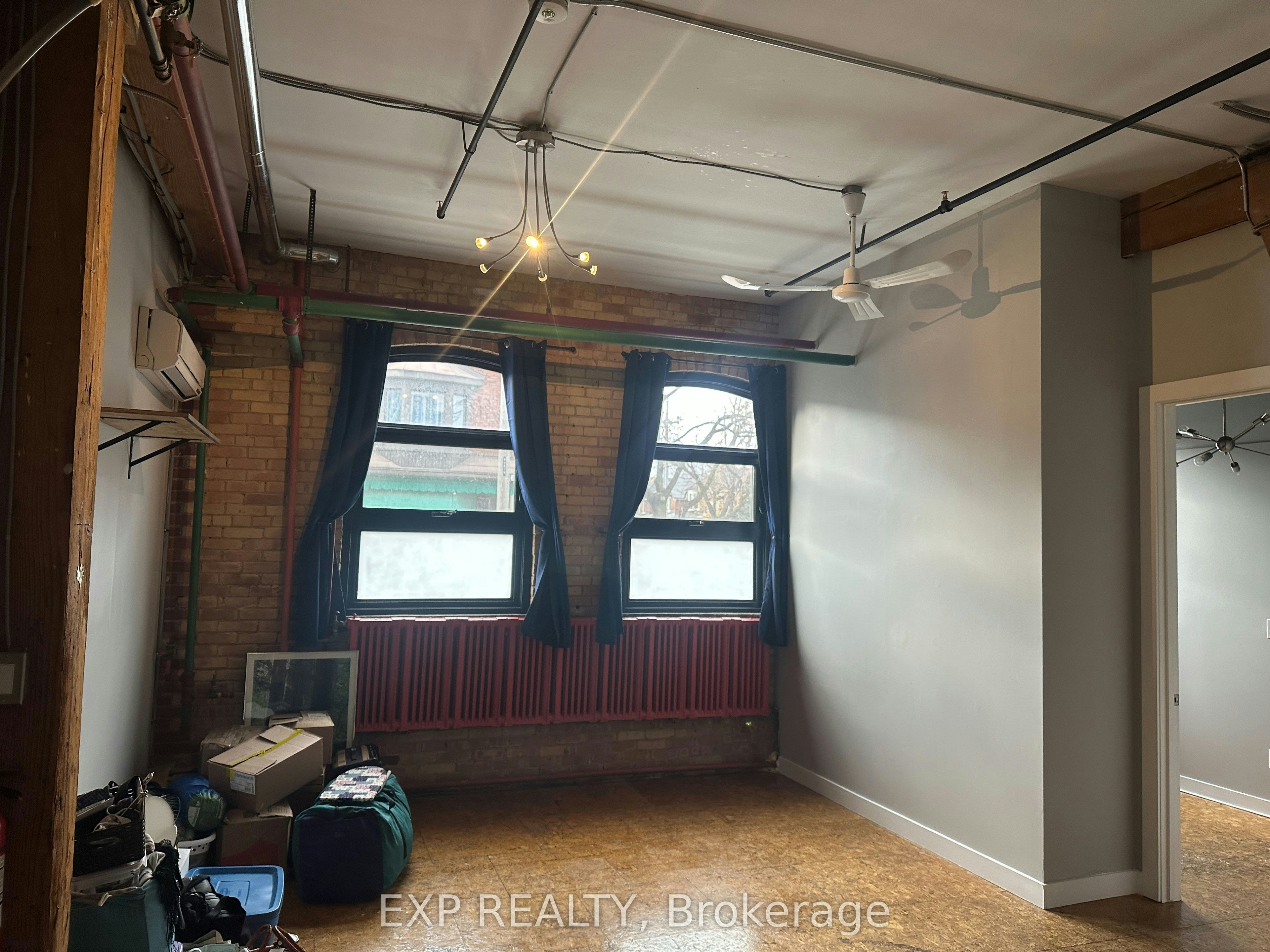 2474-2480 Dundas Street W, Toronto, ON, M6P 1W9 - 3