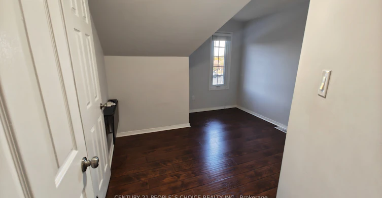 215-2110 Cleaver Avenue, Burlington, ON, L7M 3Z3 - 21