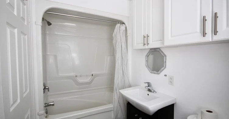 4-58 Rosemount Avenue, Toronto, ON, M9N 3B3 - 14
