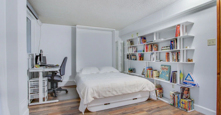 31 Silver Shadow Path, Toronto, ON, M9C 4Y2 - 34