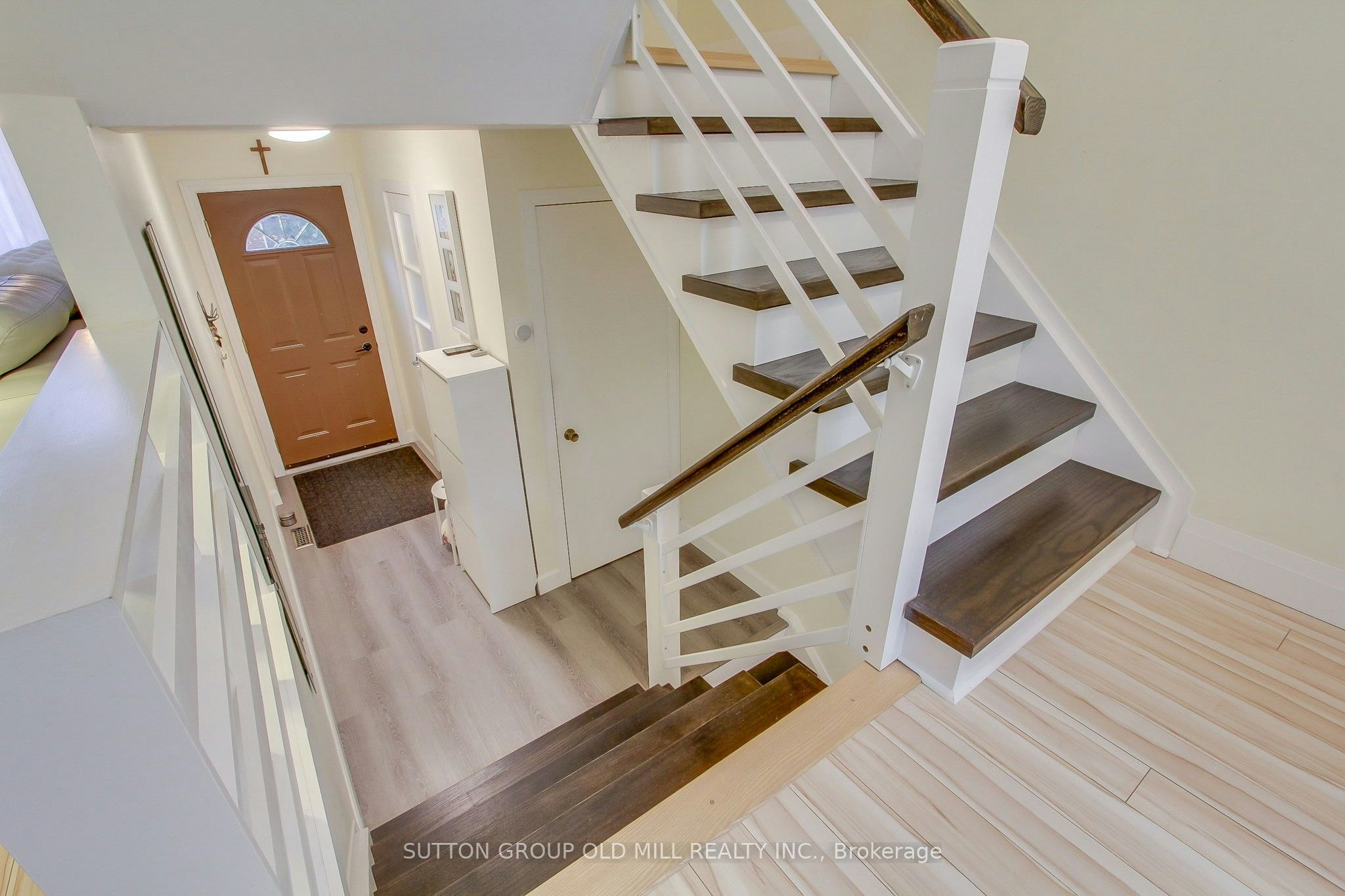 31 Silver Shadow Path, Toronto, ON, M9C 4Y2 - 4