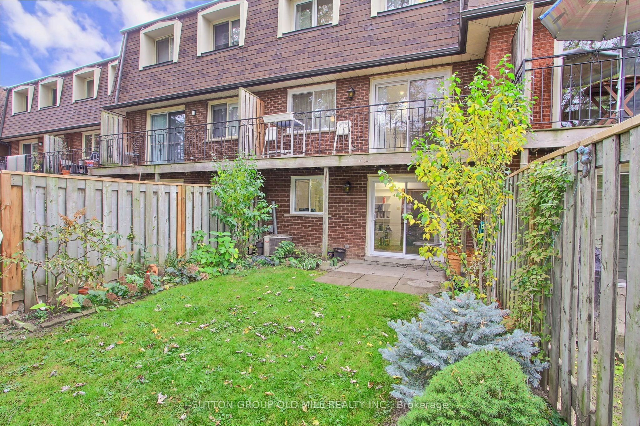 31 Silver Shadow Path, Toronto, ON, M9C 4Y2 - 37
