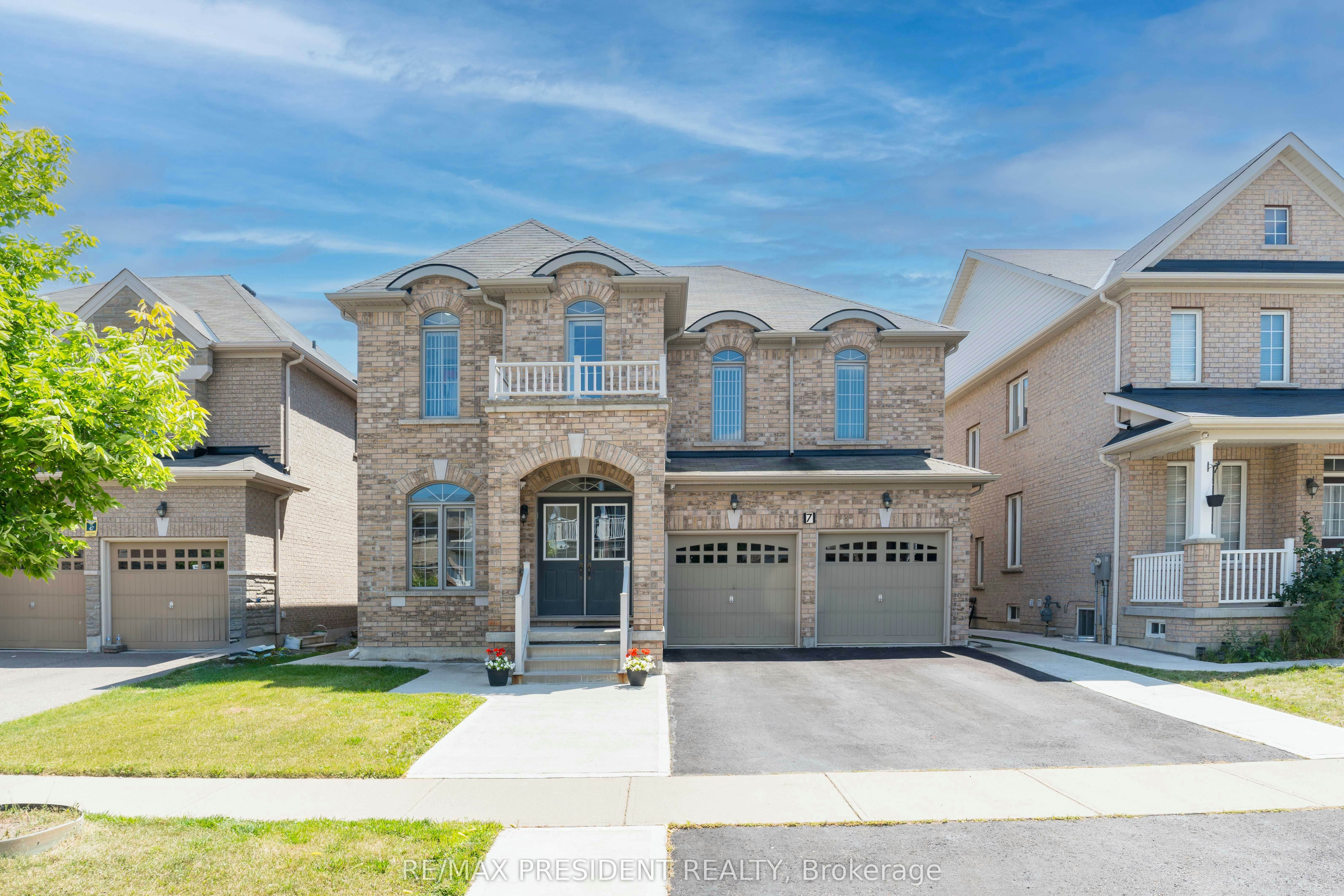 7 Wellpark Way, Brampton, ON, L6P 3Z6