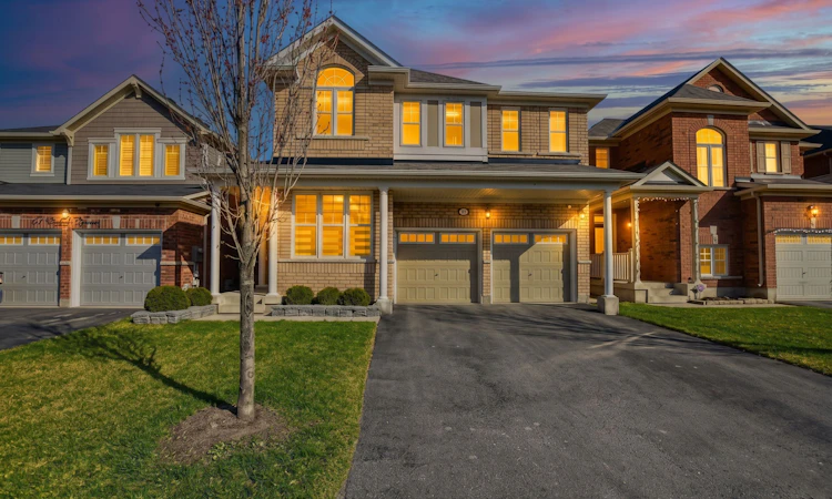 63 Enford Crescent