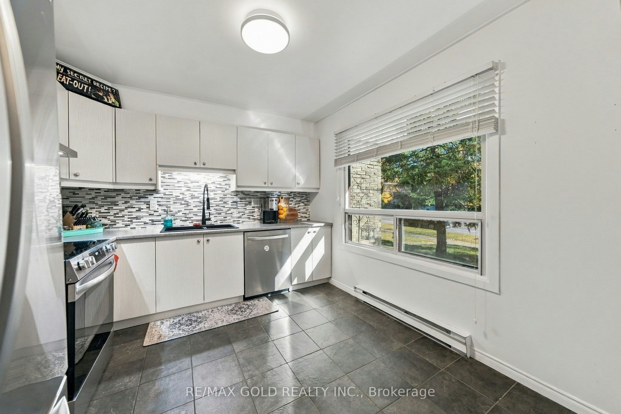 45-6540 Falconer Drive, Mississauga, ON, L5N 1M1