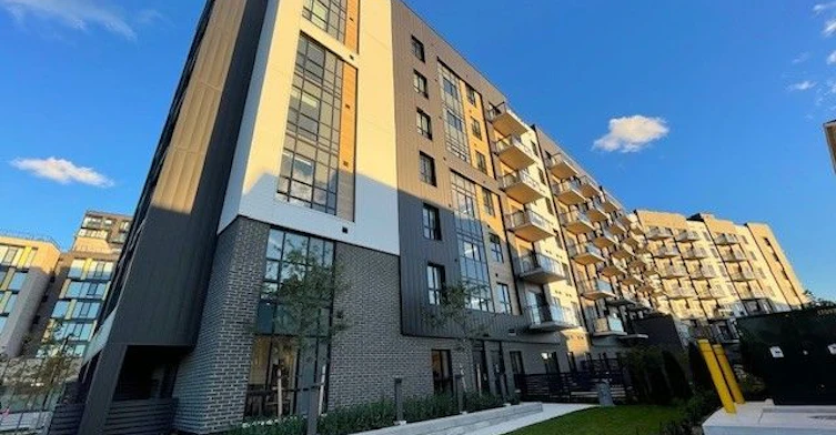 702-3008 William Cutmore Boulevard, Oakville, ON, L6H 7G1 - 2