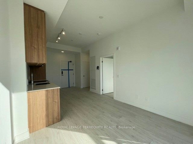 702-3008 William Cutmore Boulevard, Oakville, ON, L6H 7G1 - 9