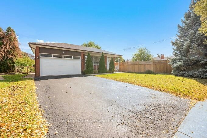 3 Indianola Drive, Toronto, ON, M9C 3P1
