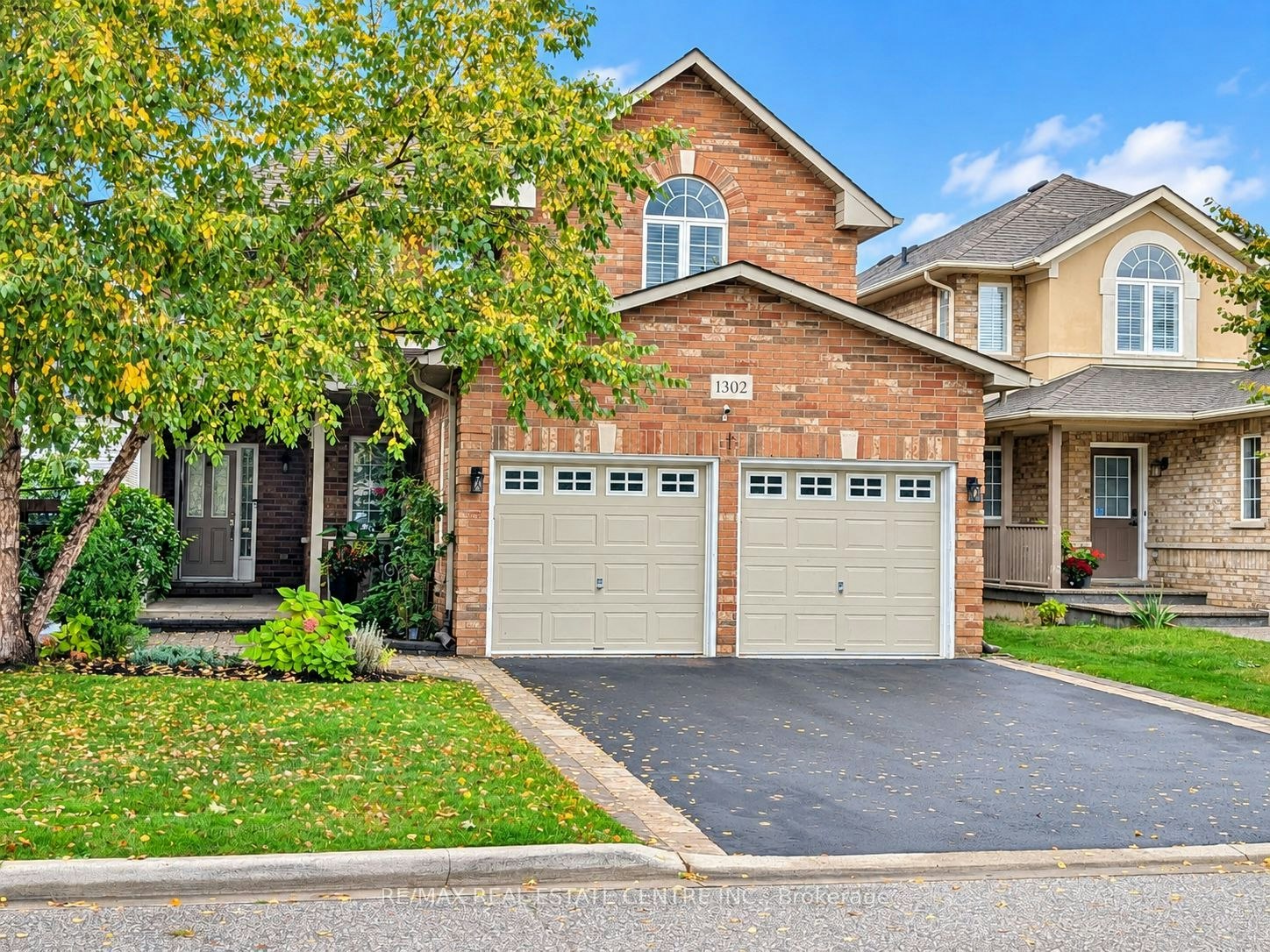 1302 Renfield Drive, Burlington, ON, L7M 4Z3