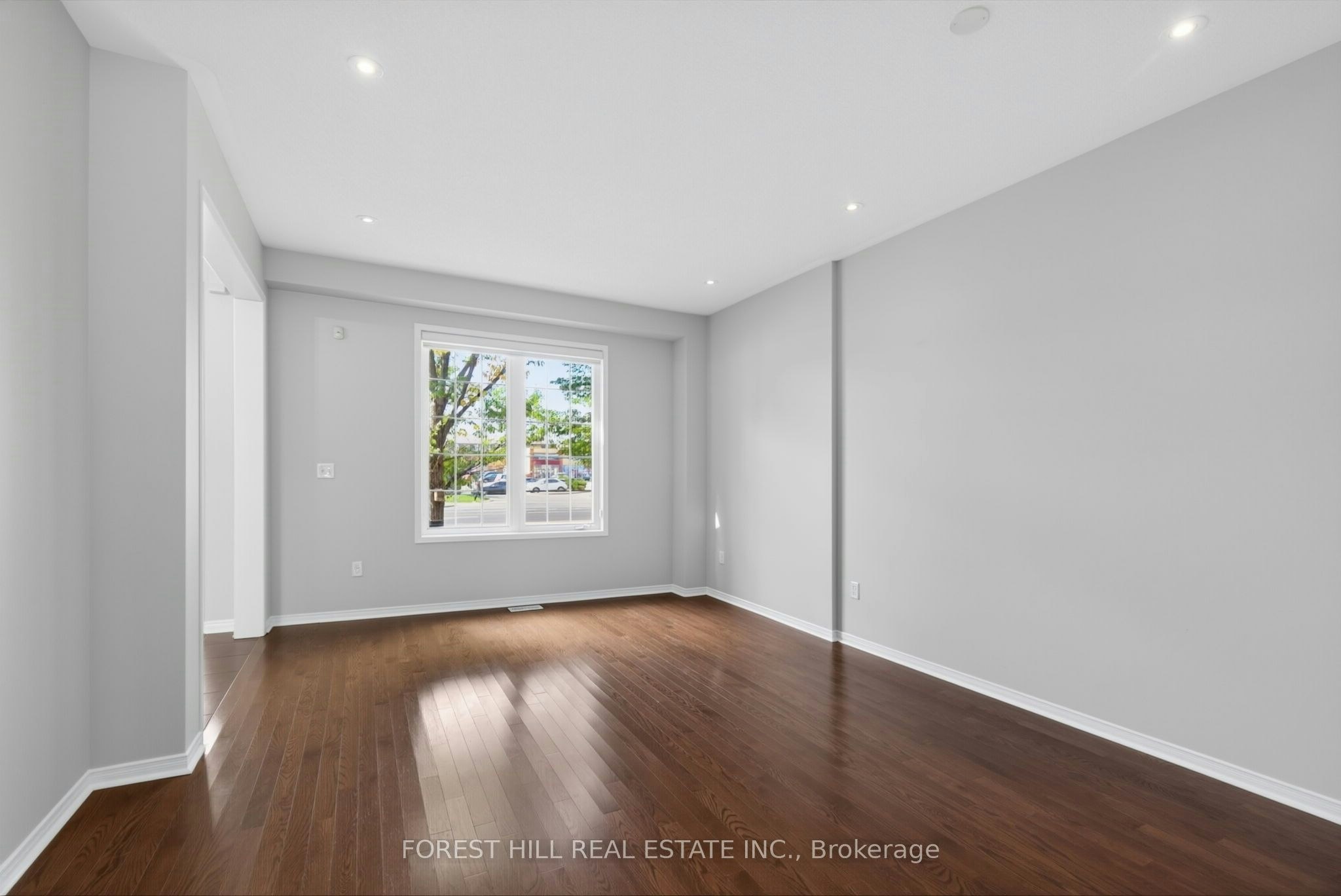 2537 Postmaster Drive, Oakville, ON, L6M 0L6 5
