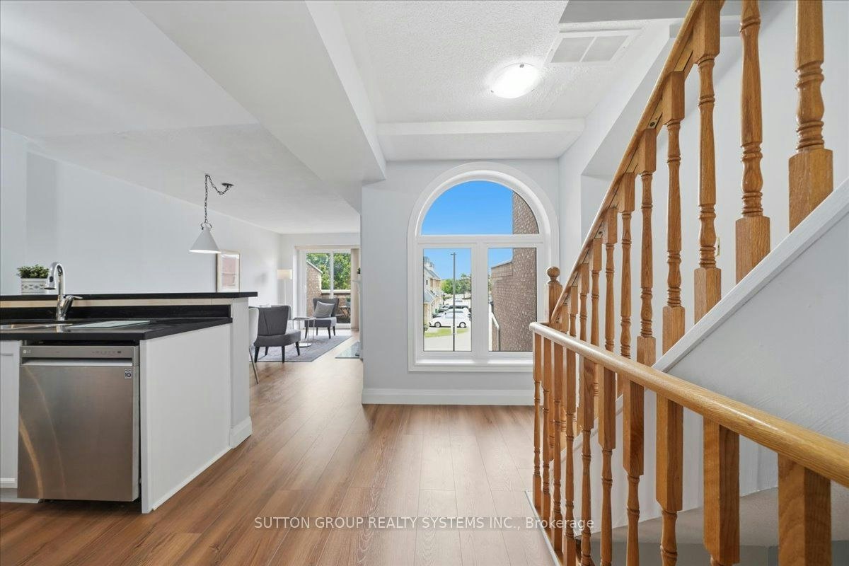 255-60 Barondale Drive, Mississauga, ON, L4Z 3N8 - 2