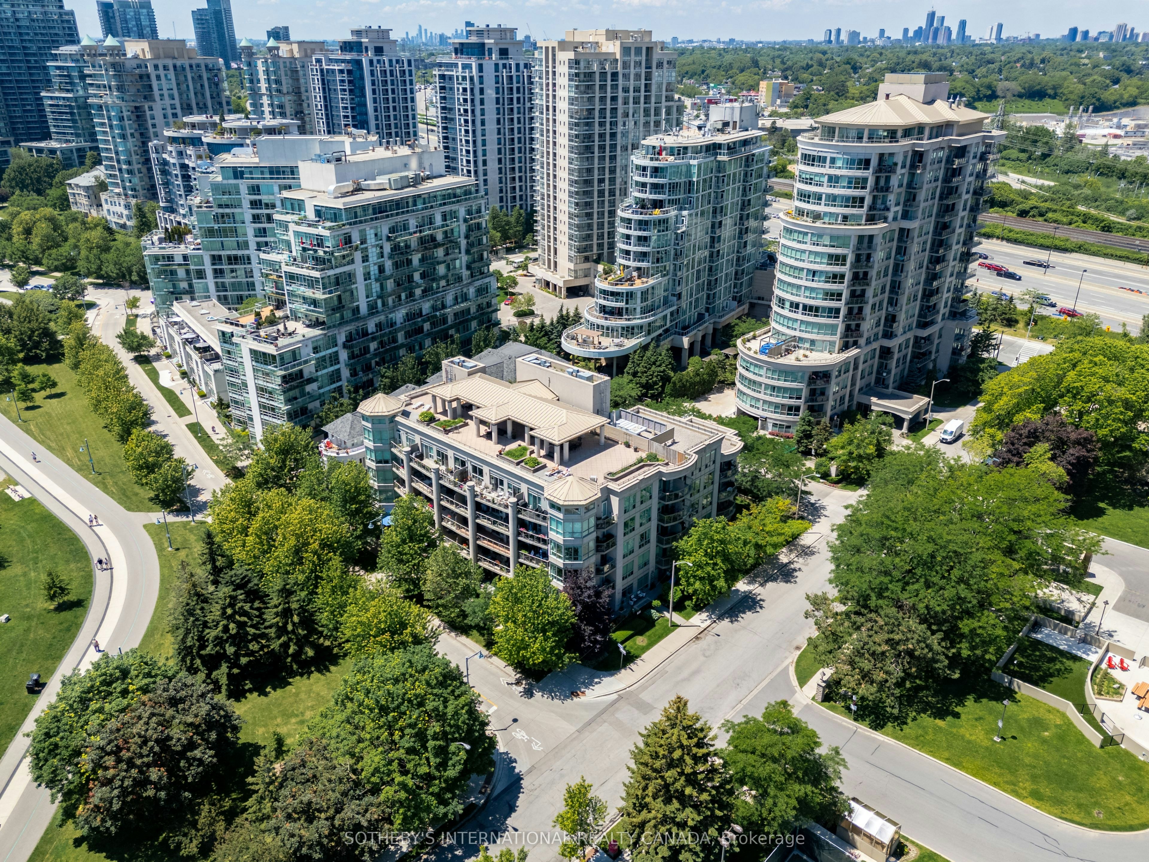 302-80 Palace Pier Court, Toronto, ON, M8V 4C1 - 25