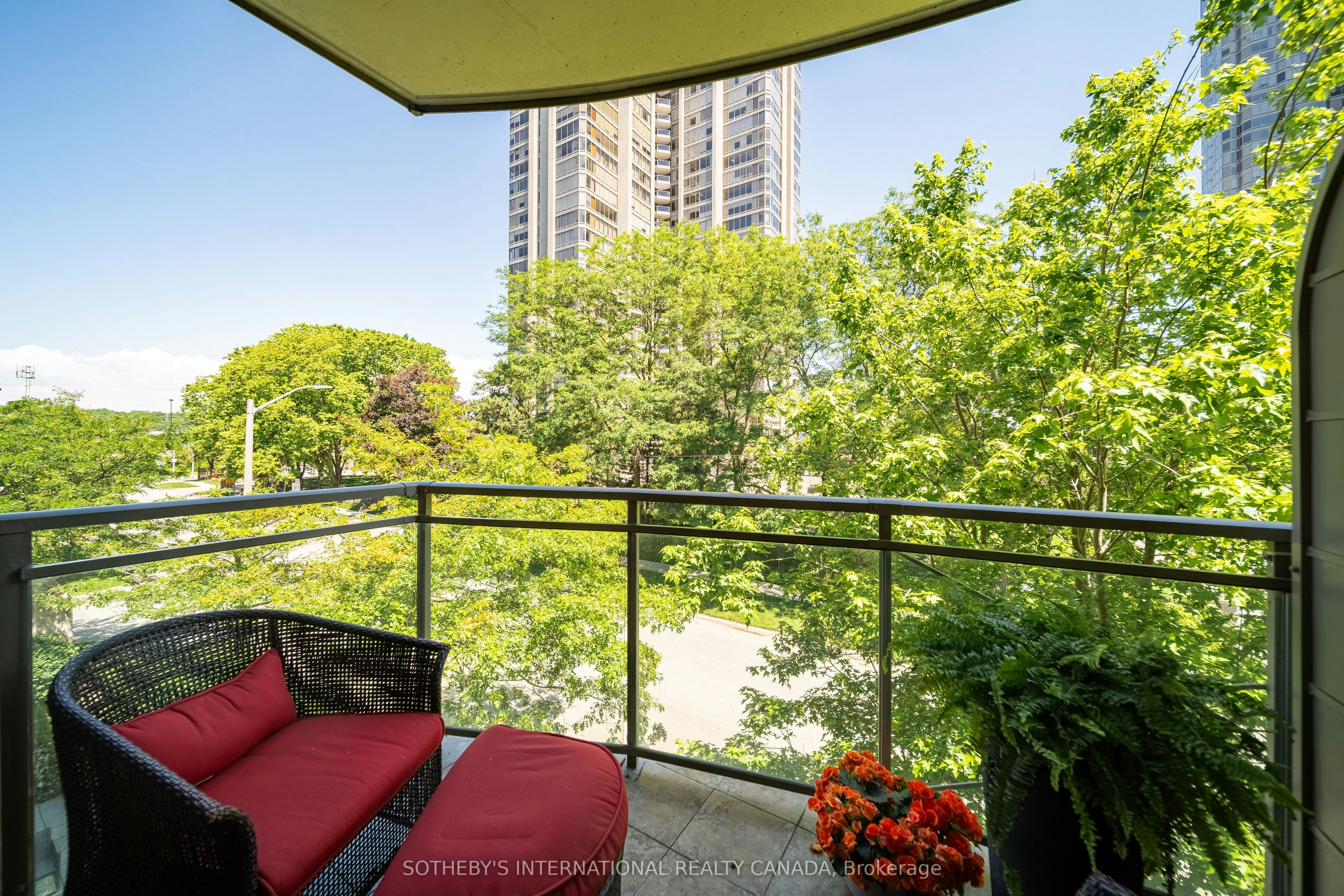 302-80 Palace Pier Court, Toronto, ON, M8V 4C1 - 15