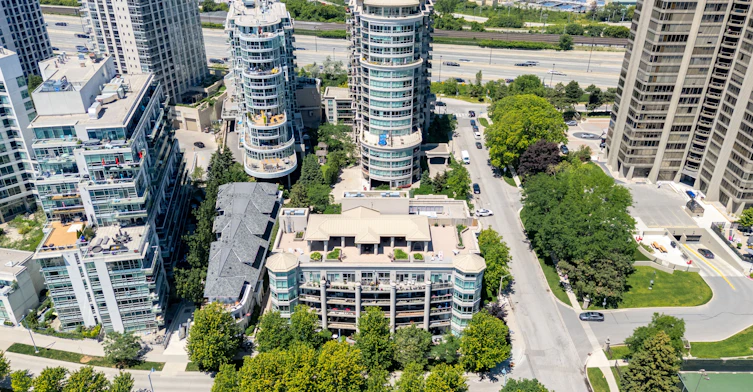 302-80 Palace Pier Court, Toronto, ON, M8V 4C1 - 24