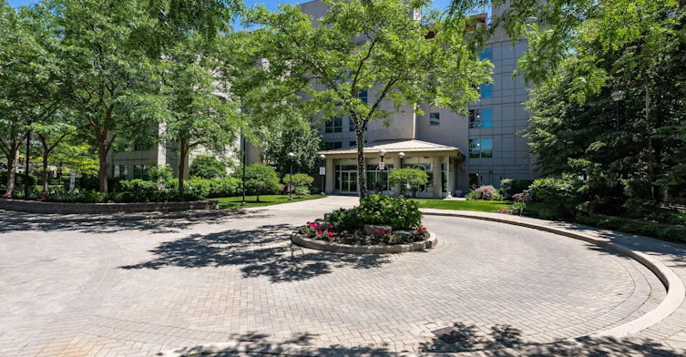 302-80 Palace Pier Court, Toronto, ON, M8V 4C1 - 30