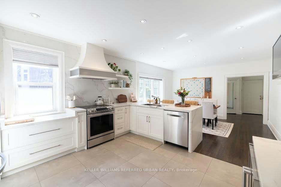 Main-199 Parkside Drive, Toronto, ON, M6R 2Z2 - 9