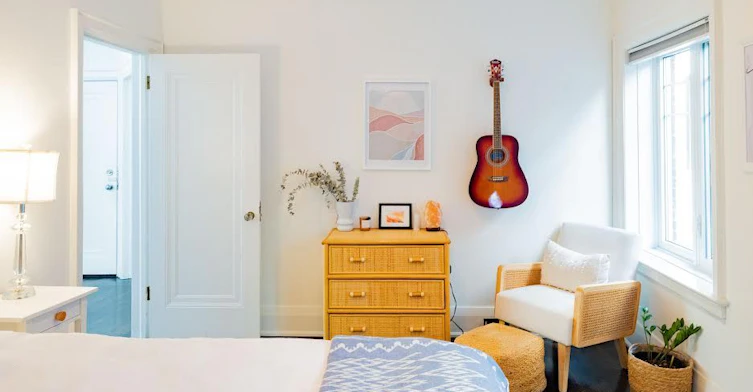 Main-199 Parkside Drive, Toronto, ON, M6R 2Z2 - 2