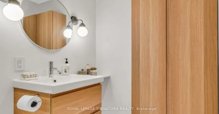 Lower-58 Fern Avenue, Toronto, ON, M6R 1K1 - 8