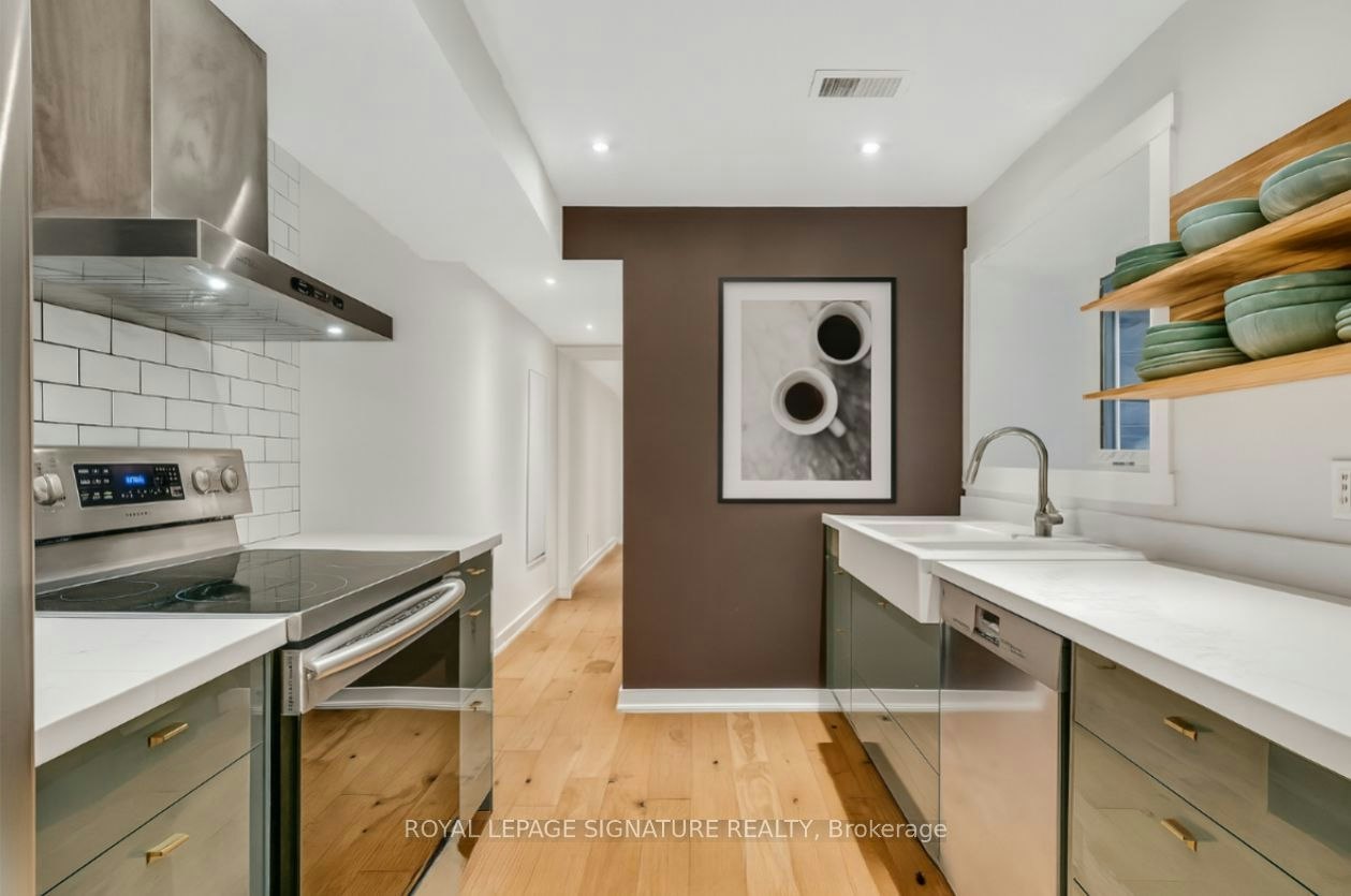 Lower-58 Fern Avenue, Toronto, ON, M6R 1K1 - 5