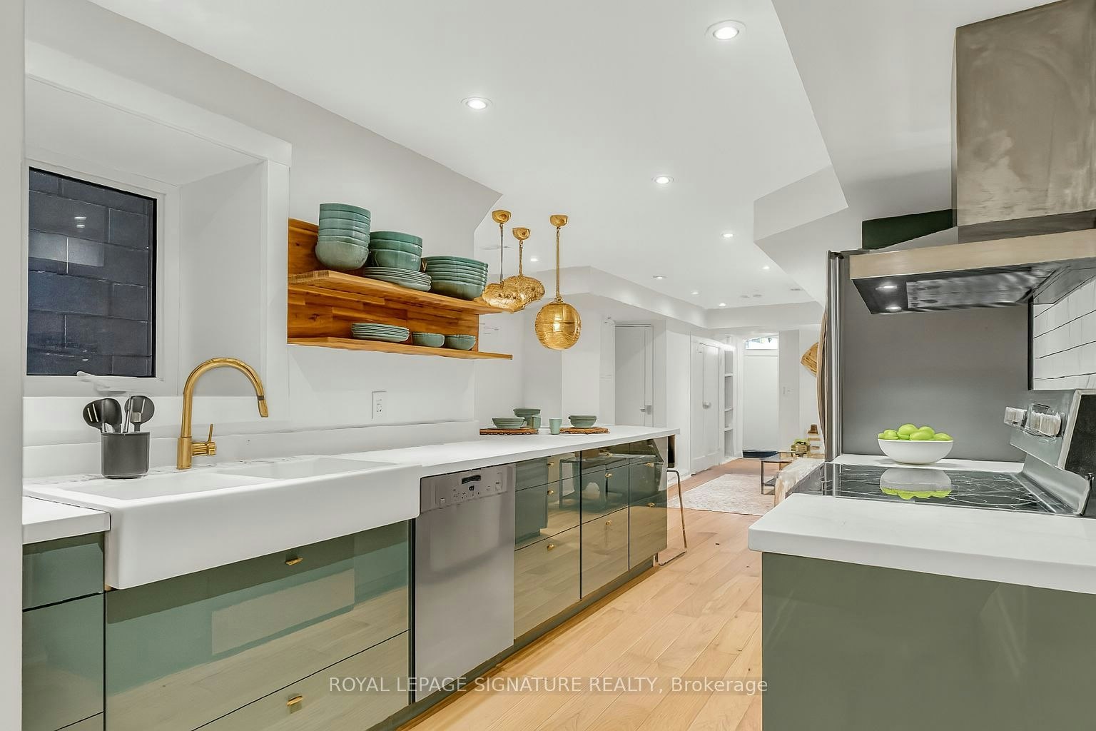 Lower-58 Fern Avenue, Toronto, ON, M6R 1K1 - 3