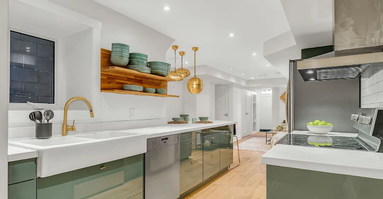 Lower-58 Fern Avenue, Toronto, ON, M6R 1K1 - 3