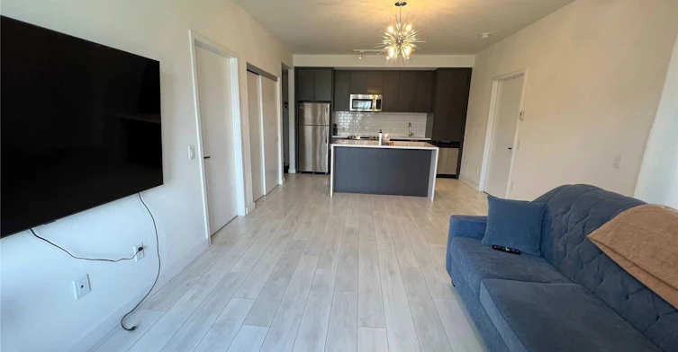 204-5005 Harvard Road, Mississauga, ON, L5M 0W5 - 3