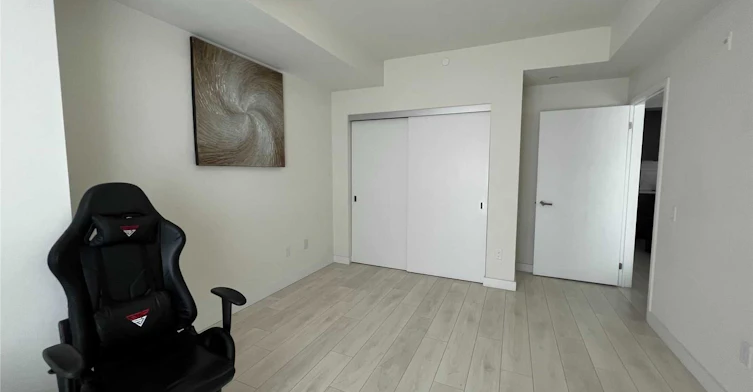 204-5005 Harvard Road, Mississauga, ON, L5M 0W5 - 4