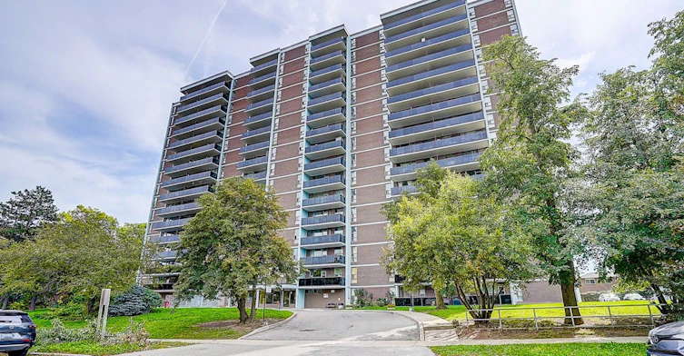 201-235 Grandravine Drive, Toronto, ON, M3N 1J2 - 6