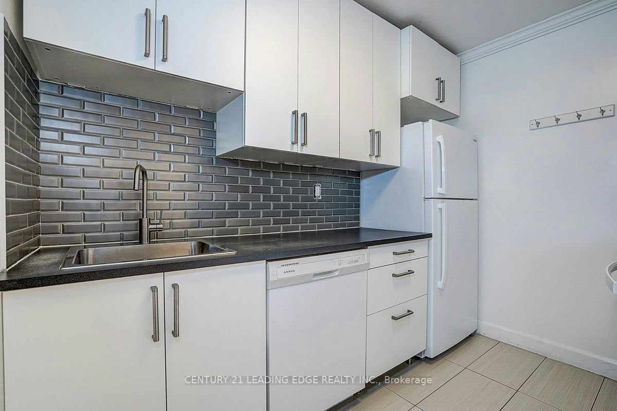 201-235 Grandravine Drive, Toronto, ON, M3N 1J2 - 24