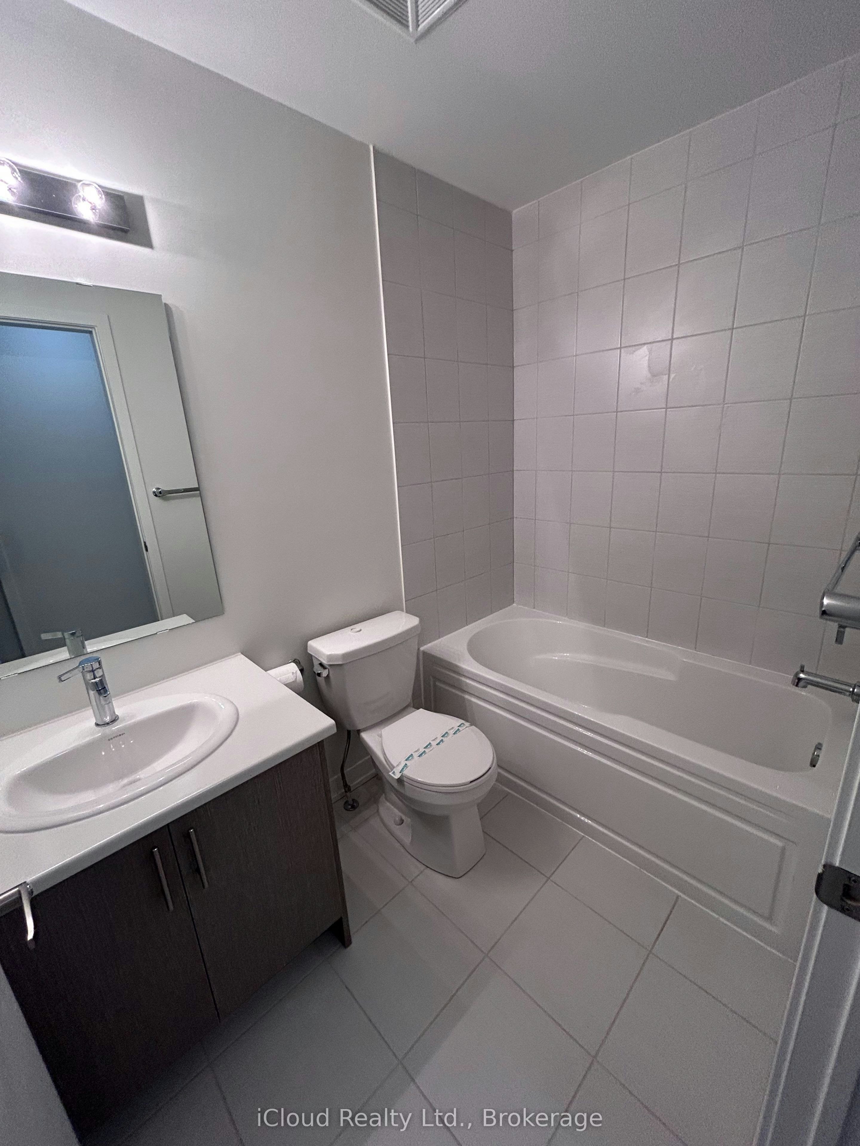 4-3415 Ridgeway Drive, Mississauga, ON, L5L 0B9 - 10