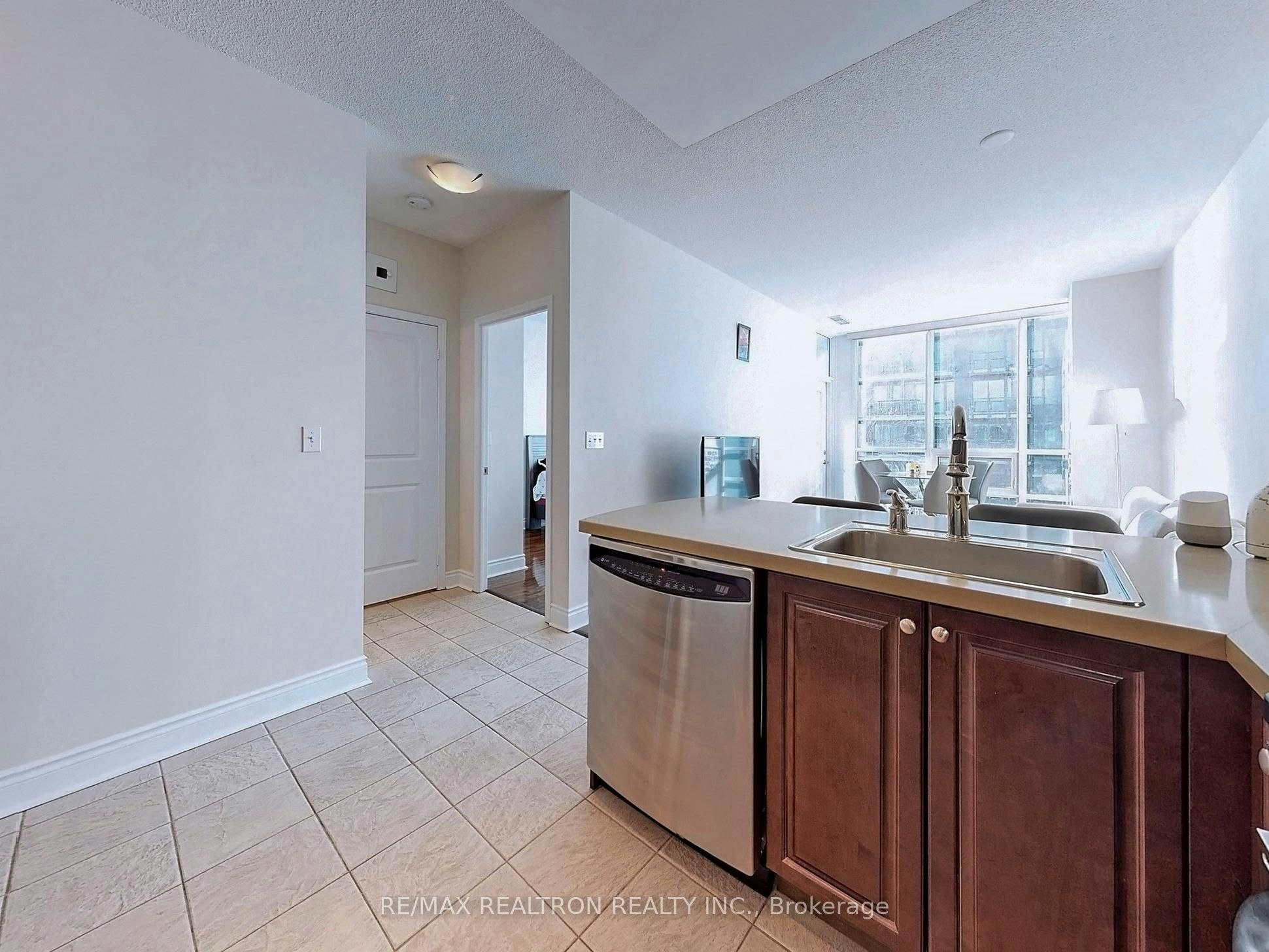 PH2-1910 Lake Shore Boulevard W, Toronto, ON, M6S 1A2 - 11