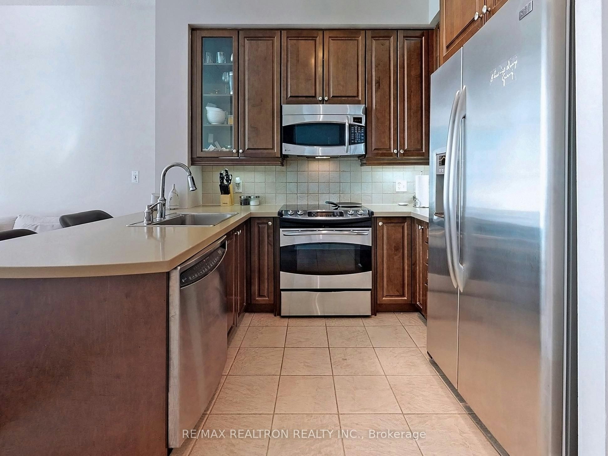 PH2-1910 Lake Shore Boulevard W, Toronto, ON, M6S 1A2 - 10