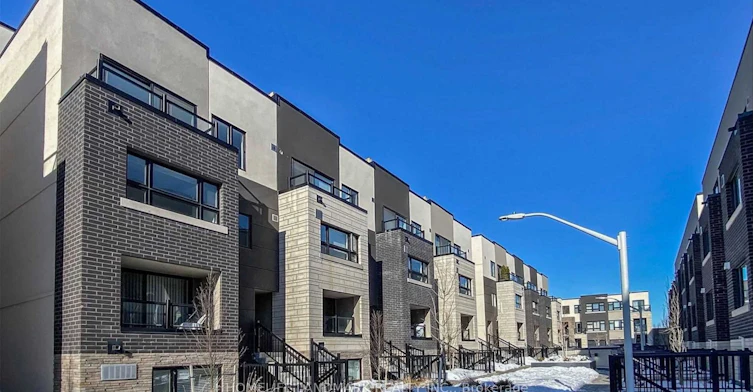 102-1135 Cooke Boulevard, Burlington, ON, L7T 0C3 - 14