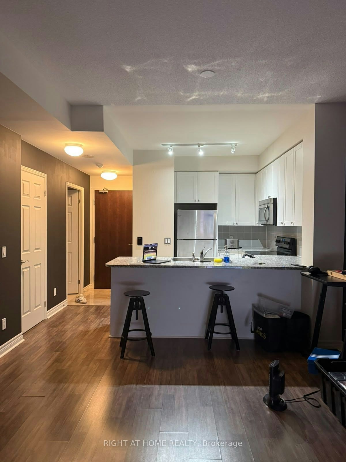 2318-339 Rathburn Road W, Mississauga, ON, L5B 0K6 - 6