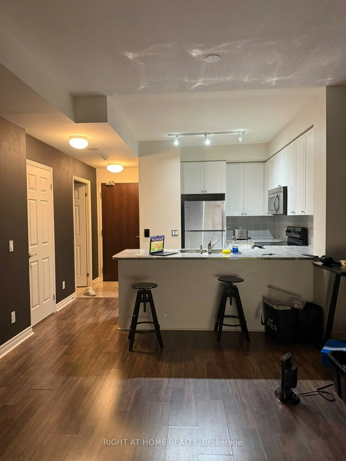 2318-339 Rathburn Road W, Mississauga, ON, L5B 0K6 - 7